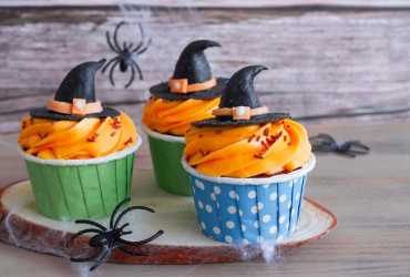witch cupcakes