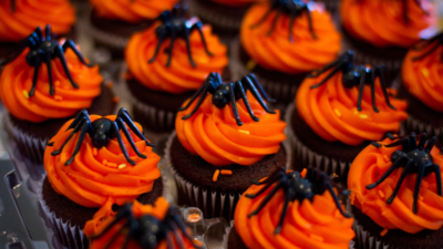 Crazy for Ghostly Cakes “Spooky” Style , $79
